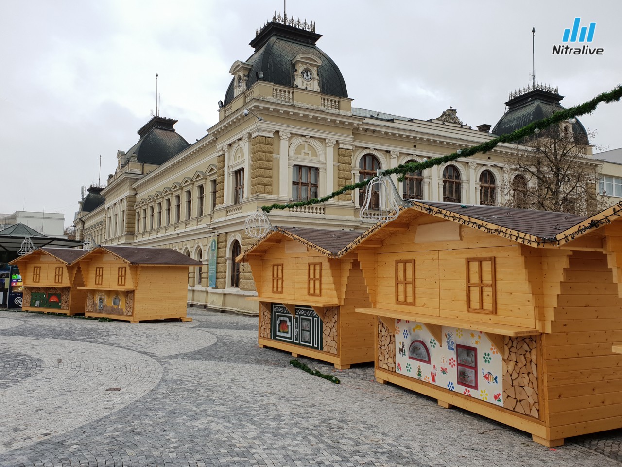 Vianočné mestečko na Svätoplukovom námestí v Nitre, 2018