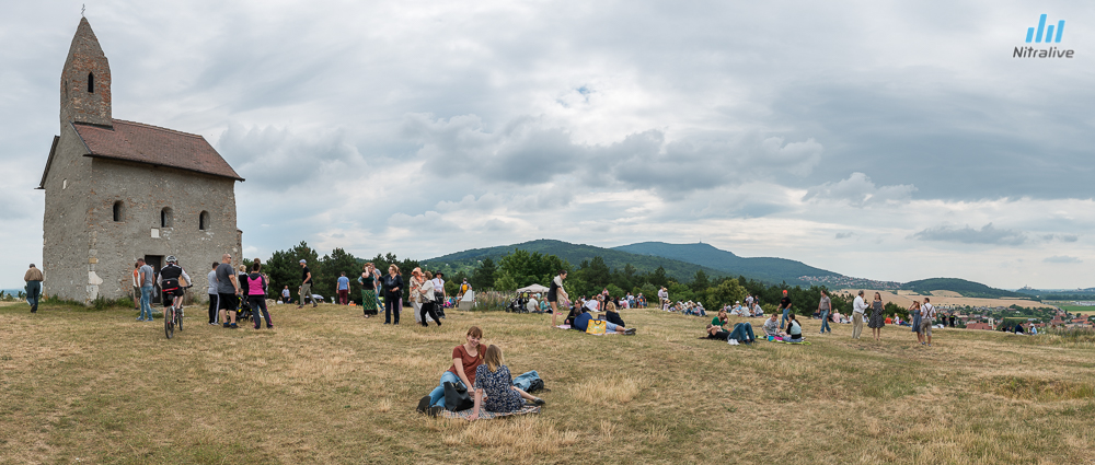 Raňajky v tráve 2015