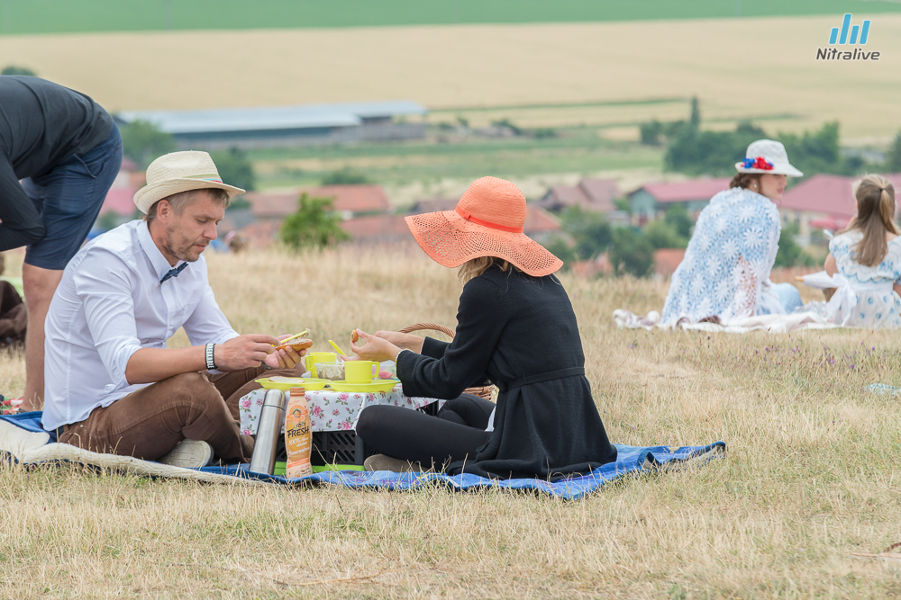 Raňajky v tráve 2015