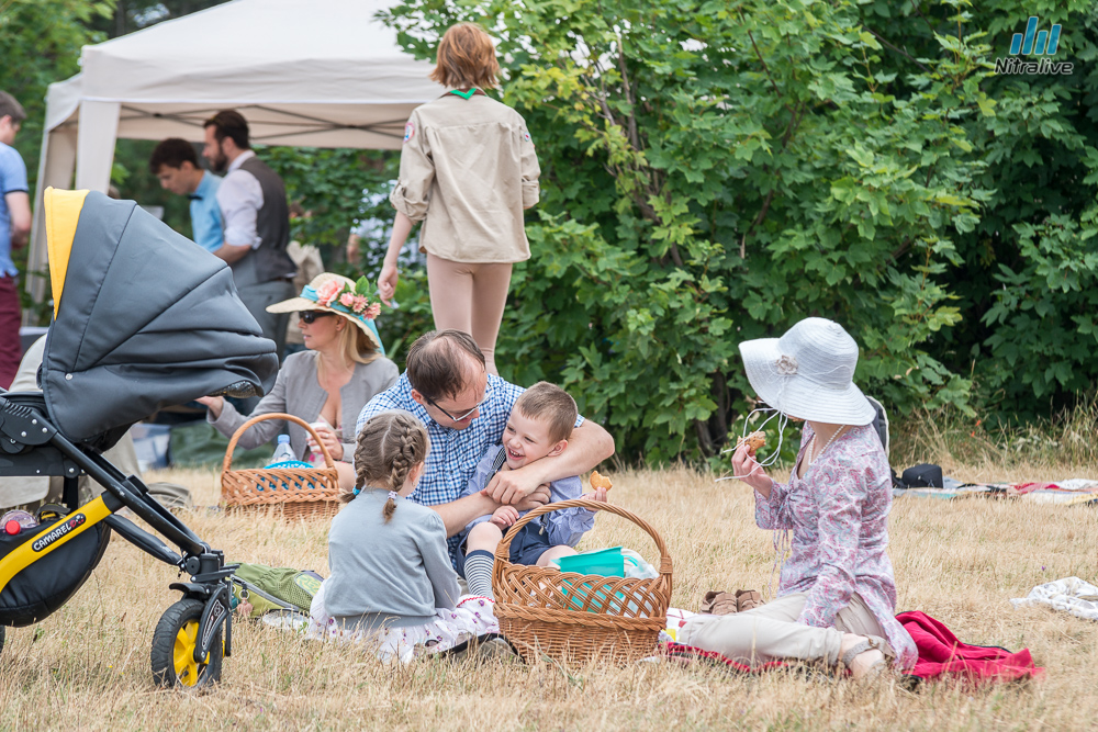 Raňajky v tráve 2015