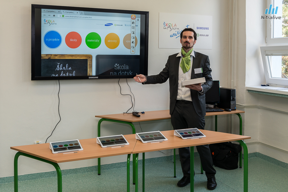 Škola na dotyk - univerzita