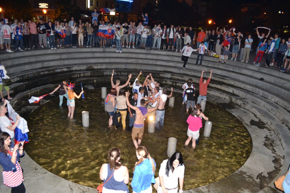 Hokejové oslavy fontána Nitra
