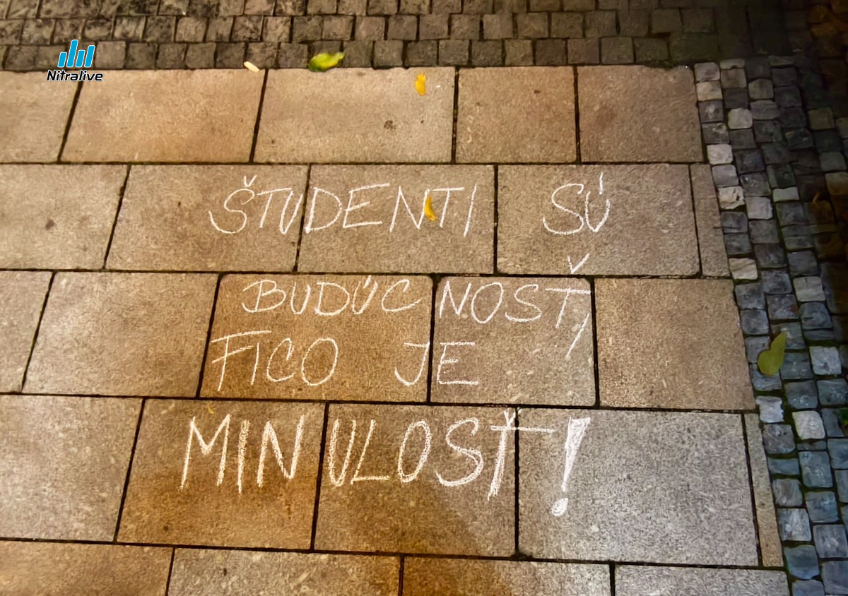 Demokraciu si nedáme! Protest za ideály Nežnej (protest 16.11.2025)