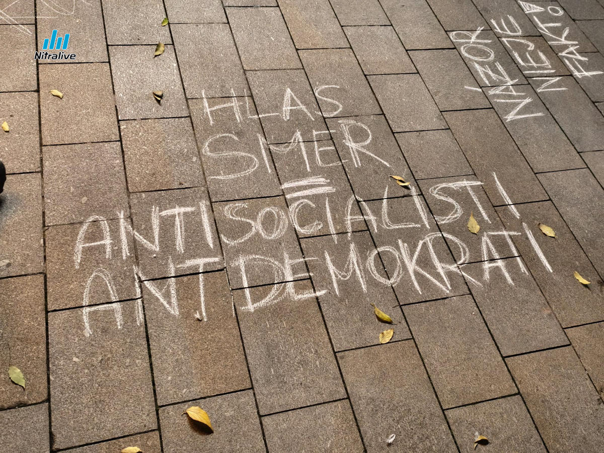 Demokraciu si nedáme! Protest za ideály Nežnej (protest 16.11.2025)