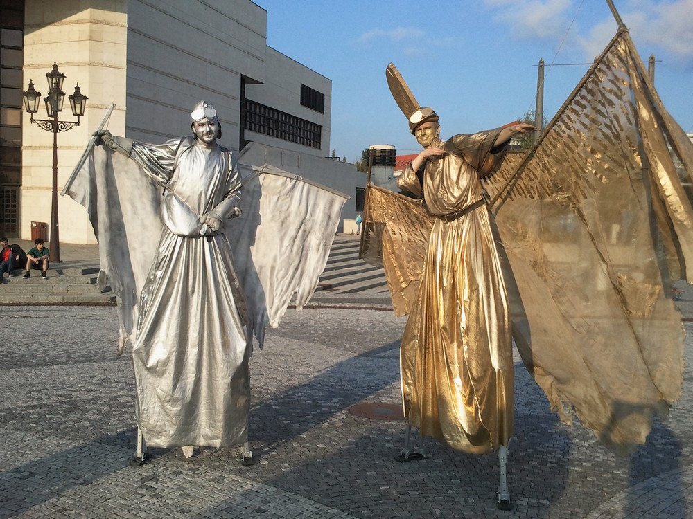 Bábky na chodúloch, Svätoplukovo námestie, Nitra