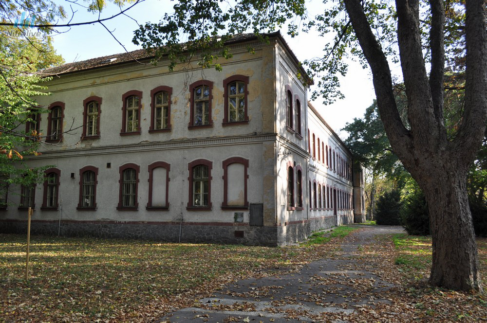 Zoborské kasárne Nitra - nemocnica hlavná budova