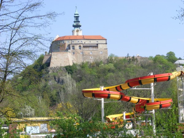 Hrad a tobogán, Nitra