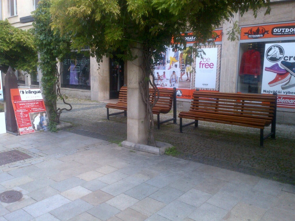 Lavičky pešia zóna v Nitre