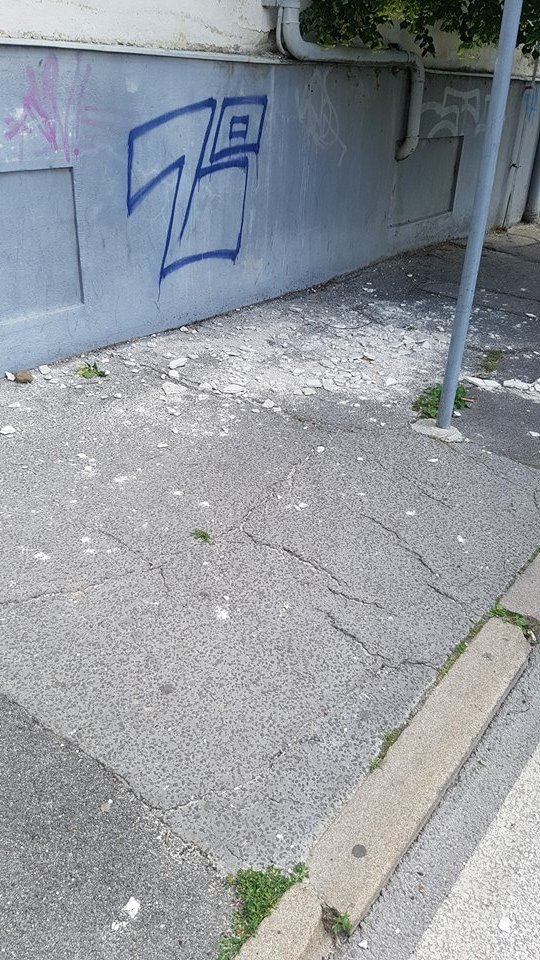 Budova Hlavnej pošty v Nitre - omietka