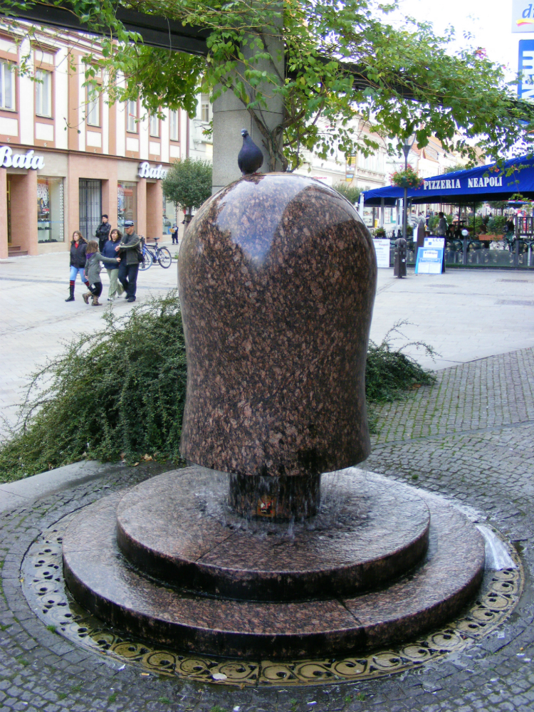 Marián Žilík - fontána na pešej zóne v Nitre