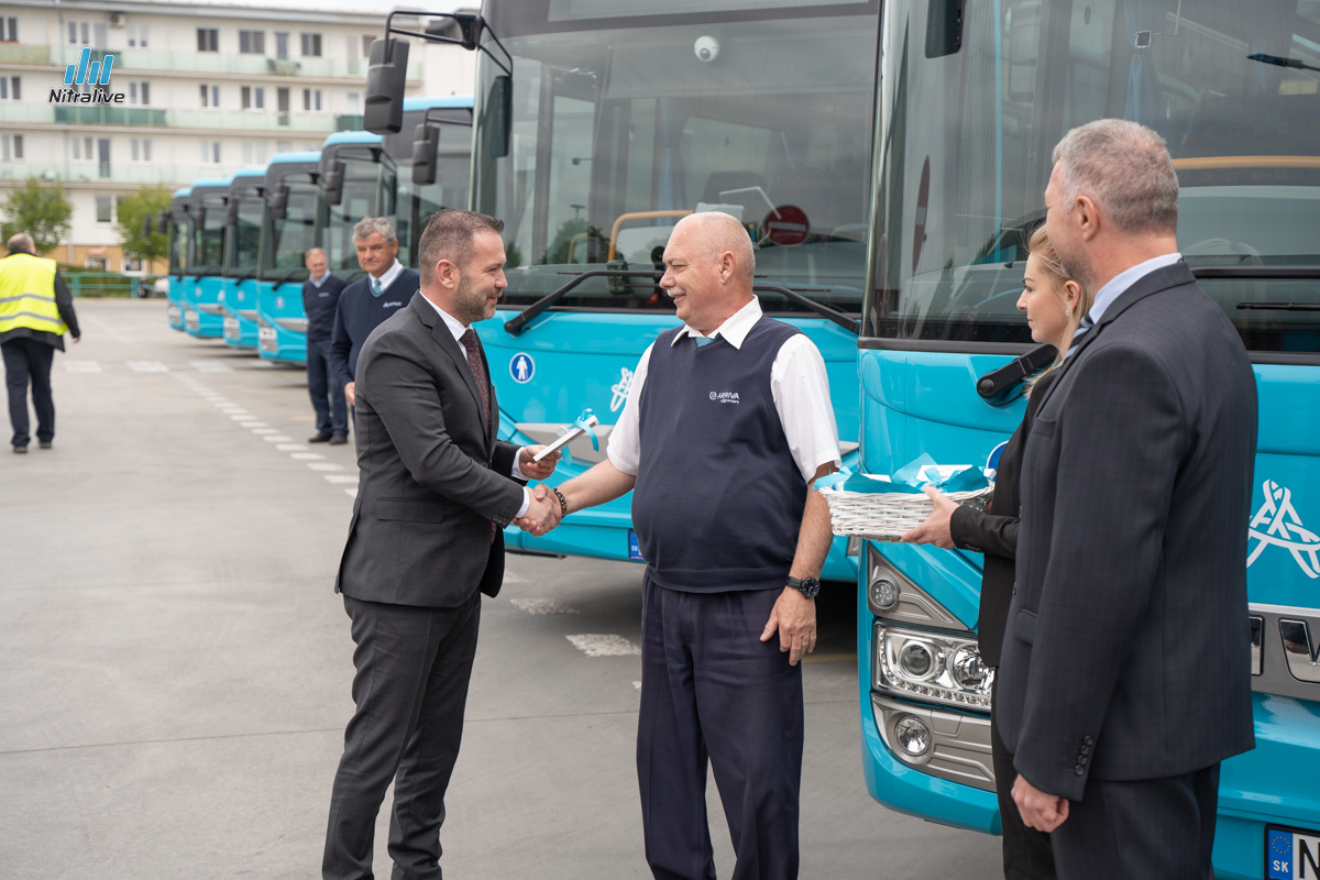 ARRIVA predstavila 43 nových autobusov pre cestujúcich v Nitrianskom kraji