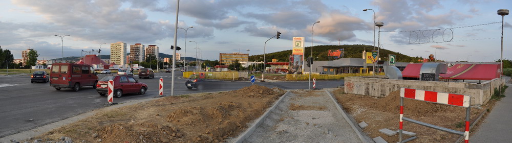 Križovatka Hviezdoslavova Dolnočermánska ulica Panorama