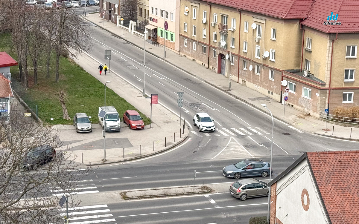 Križovatka Štefánikova x Rázusova a Staničná