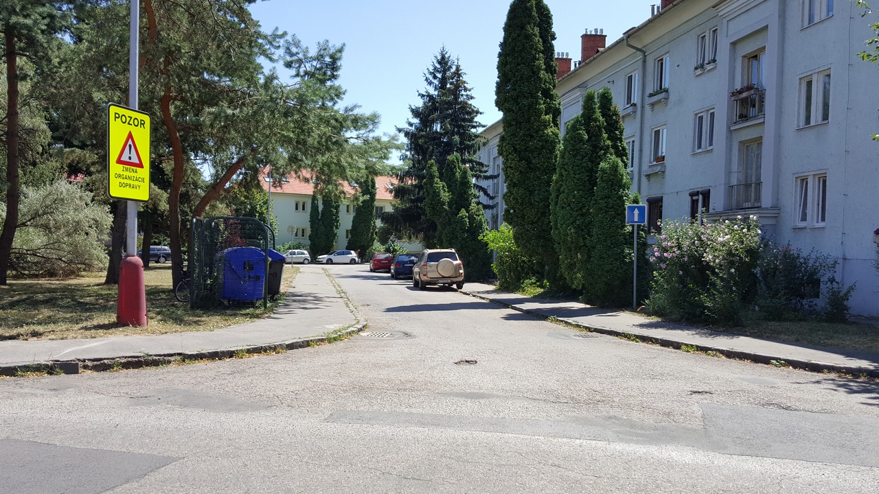 Návrh na riešenie parkovania na ulici Smetanovej a Richtára Peregrína v Nitre