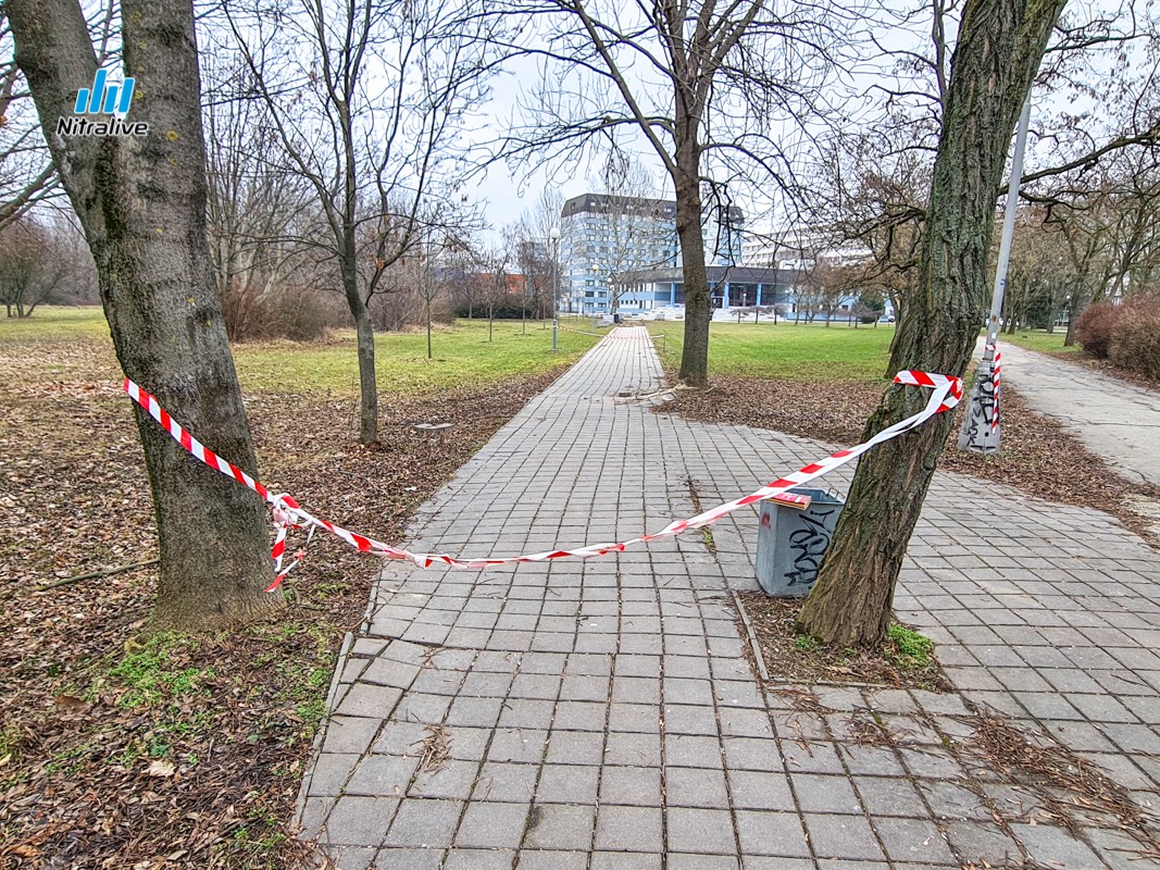 Medzi ŠKD Bernolák a Aulou SPU revitalizujú priestor