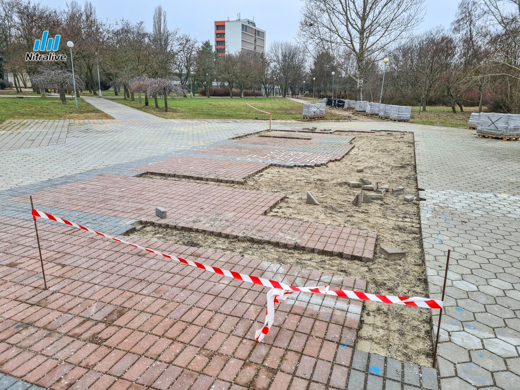 Medzi ŠKD Bernolák a Aulou SPU revitalizujú priestor