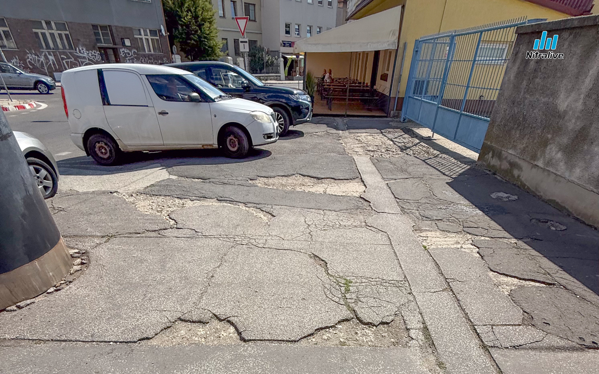 ŽST Nitra parkovisko